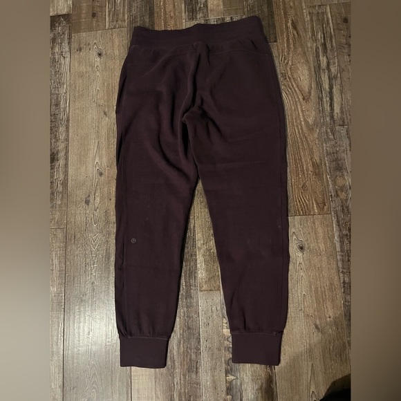 Lululemon Get Going Jogger 28.5" in Black Cherry Women’s Size 8 - Picture 6 of 8